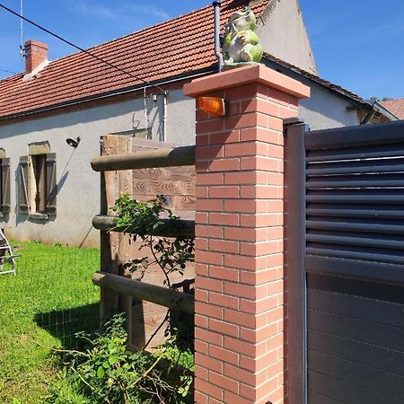 Bienvenue à La Grenouillère Vila Le Magny  Exterior foto